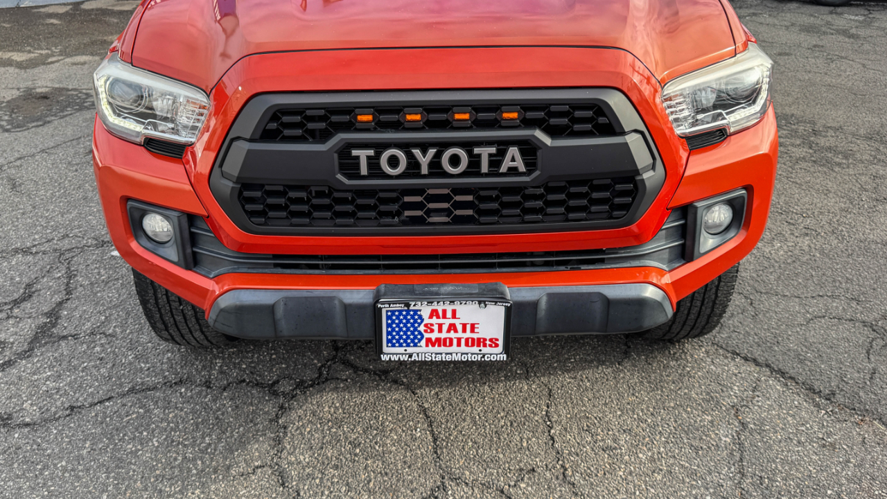 Toyota Tacoma TRD Off Road Double Cab 5' Bed V6 4x4 AT (Natl) 2018