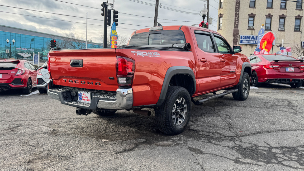 Toyota Tacoma TRD Off Road Double Cab 5' Bed V6 4x4 AT (Natl) 2018