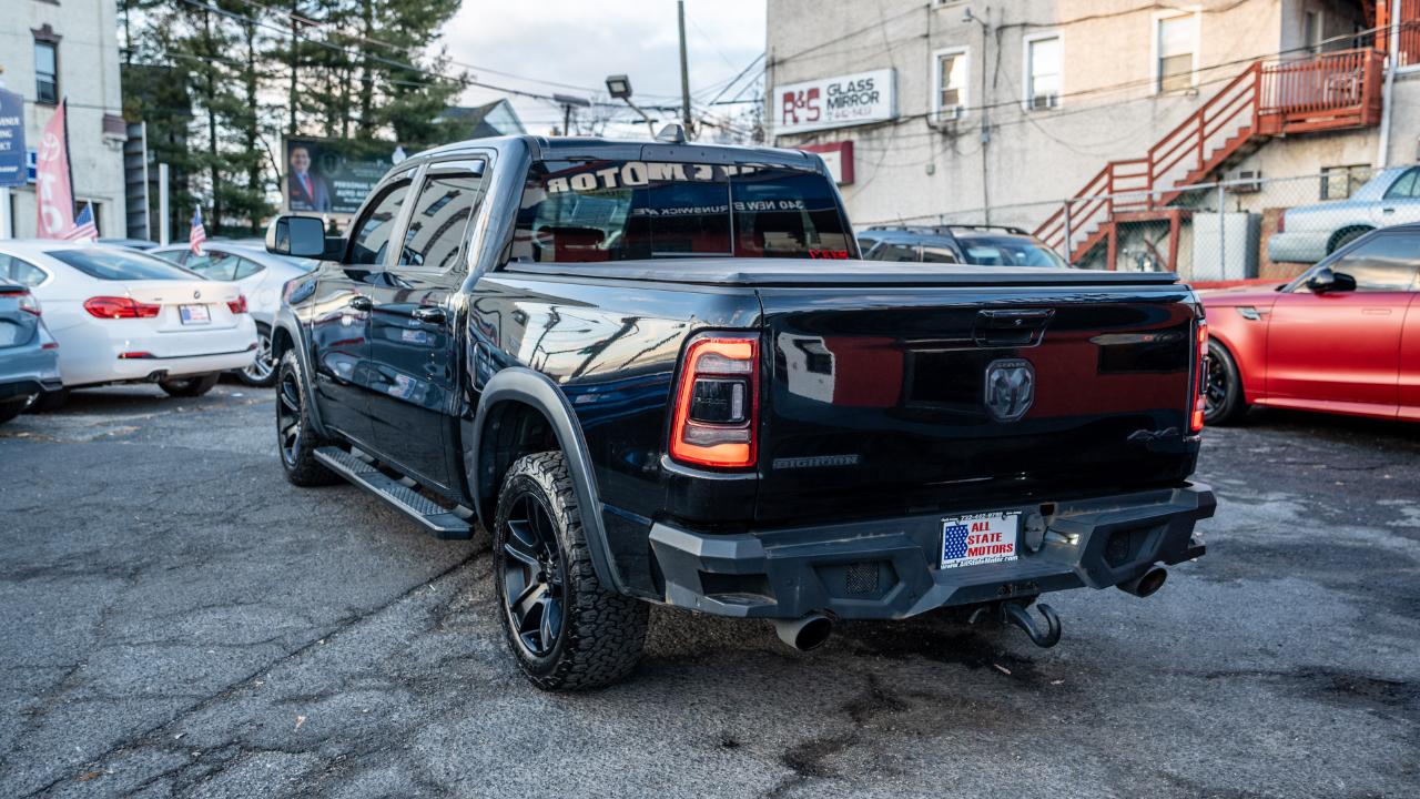 RAM 1500 Big Horn 4x4 Crew Cab 5'7" Box 2020