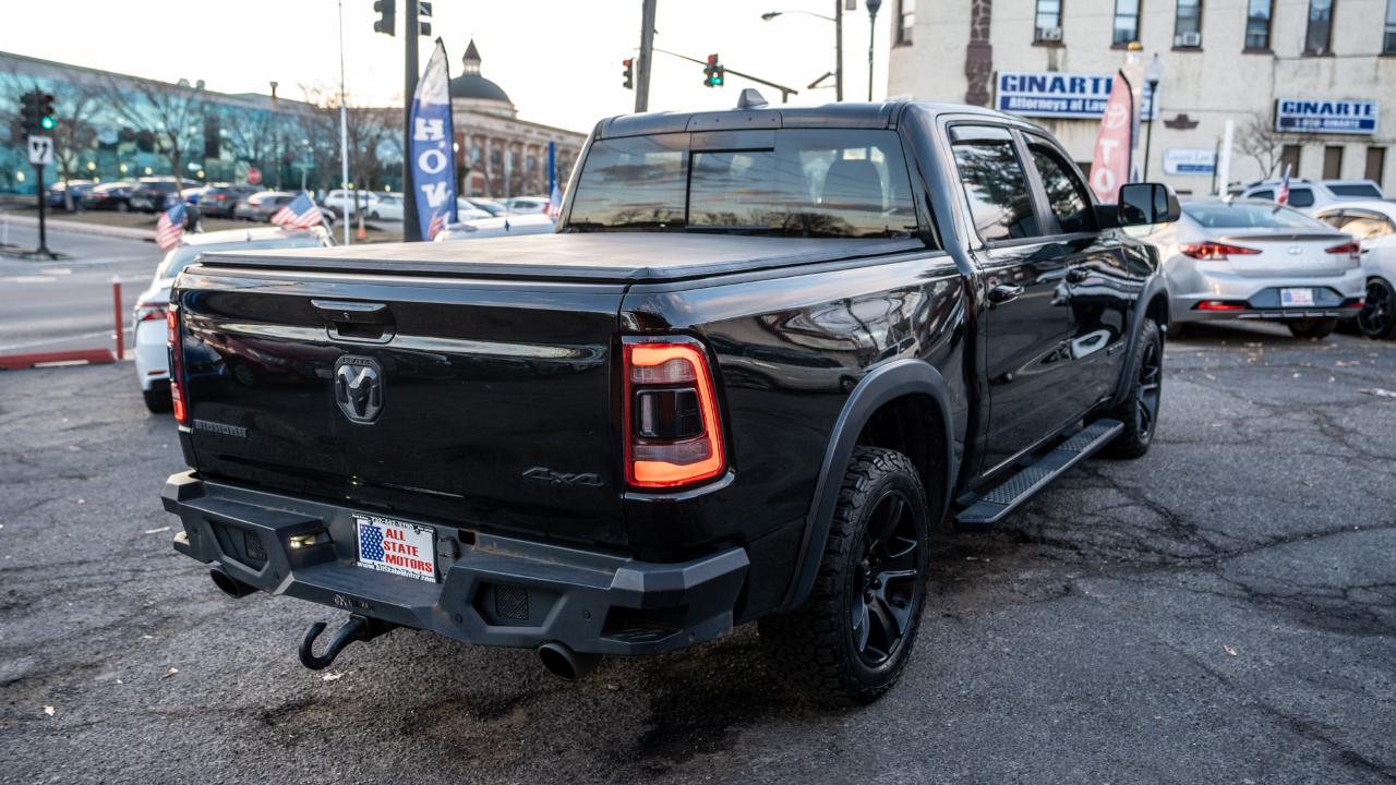RAM 1500 Big Horn 4x4 Crew Cab 5'7" Box 2020