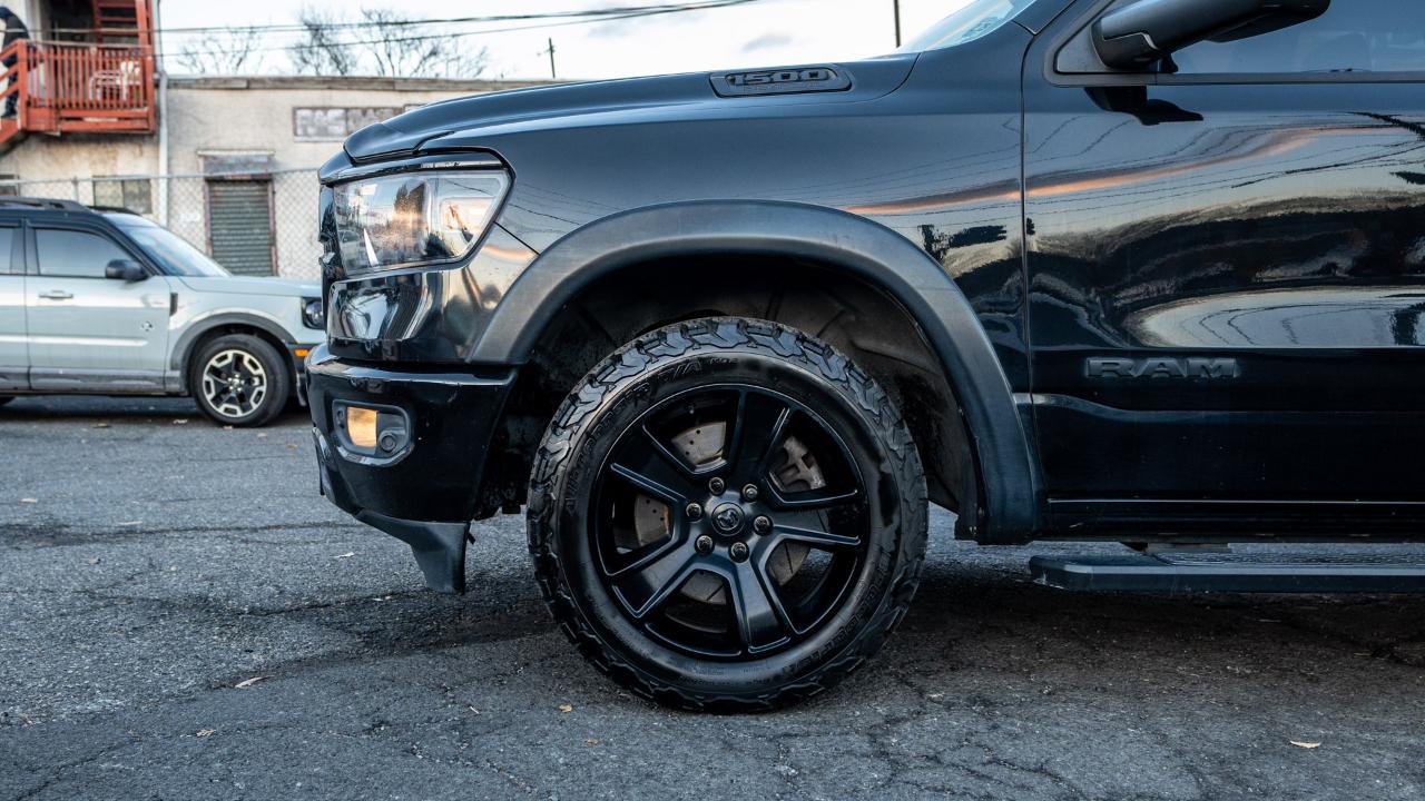 RAM 1500 Big Horn 4x4 Crew Cab 5'7" Box 2020