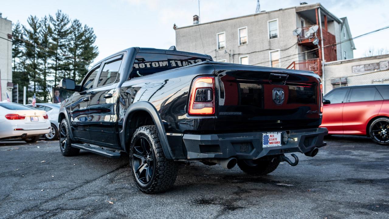 RAM 1500 Big Horn 4x4 Crew Cab 5'7" Box 2020