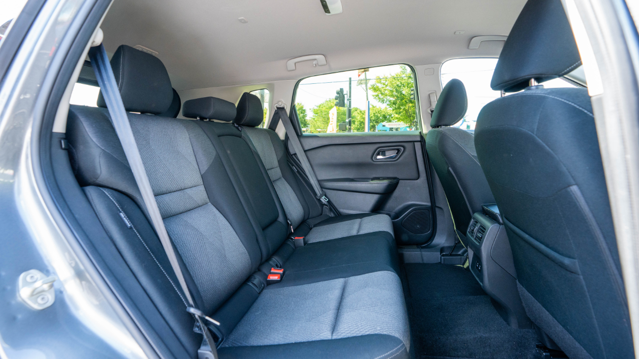 Nissan Rogue FWD SV 2024