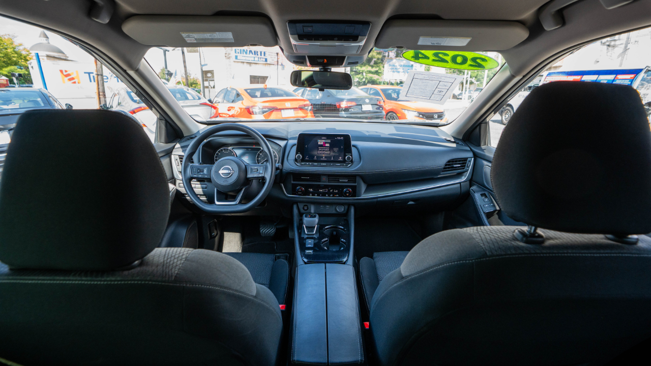 Nissan Rogue FWD SV 2024