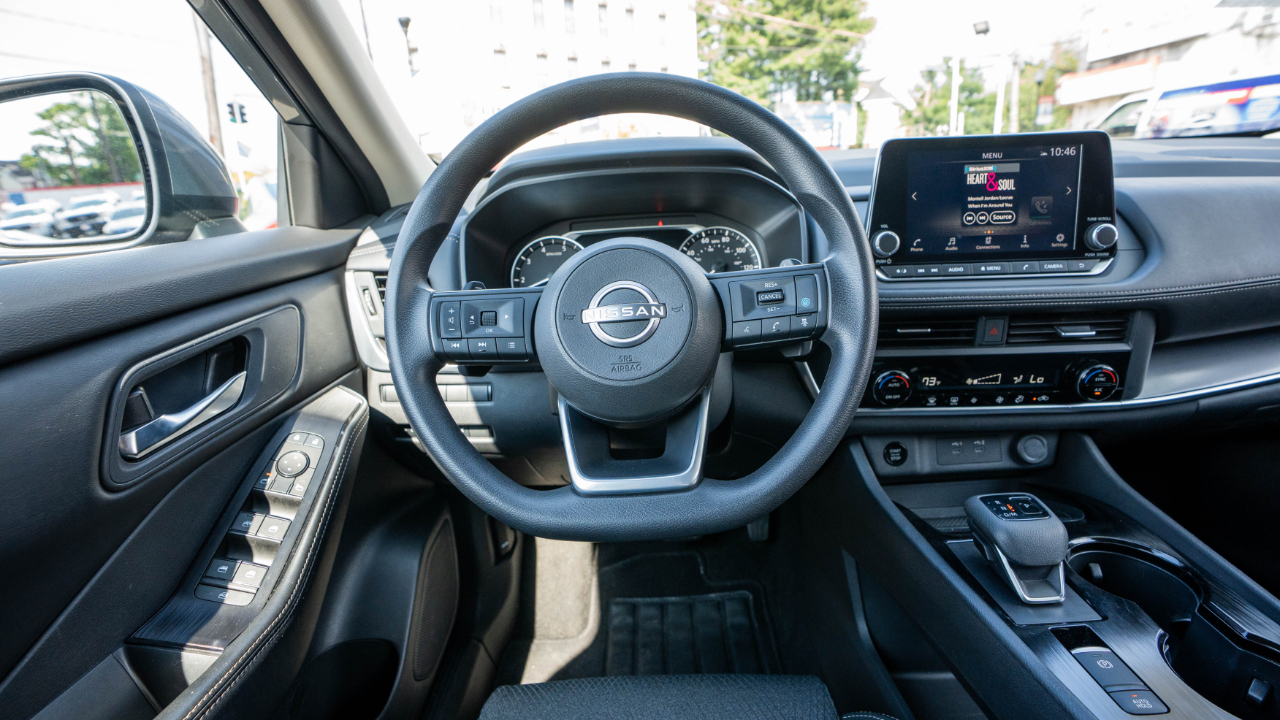 Nissan Rogue FWD SV 2024