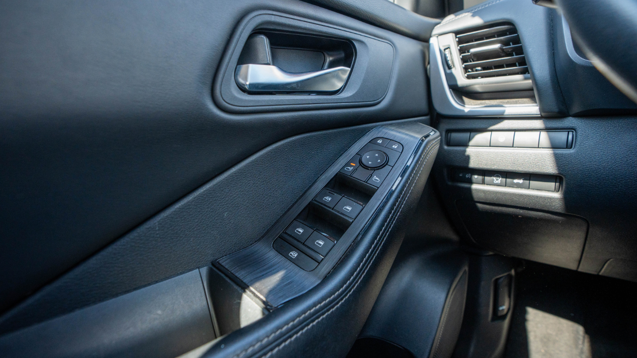 Nissan Rogue FWD SV 2024