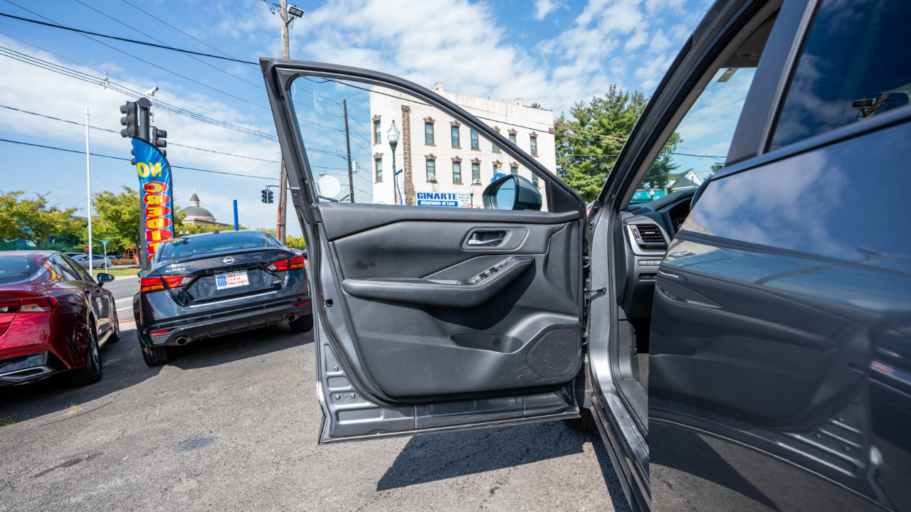 Nissan Rogue FWD SV 2024