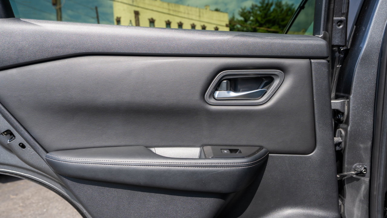 Nissan Rogue FWD SV 2024