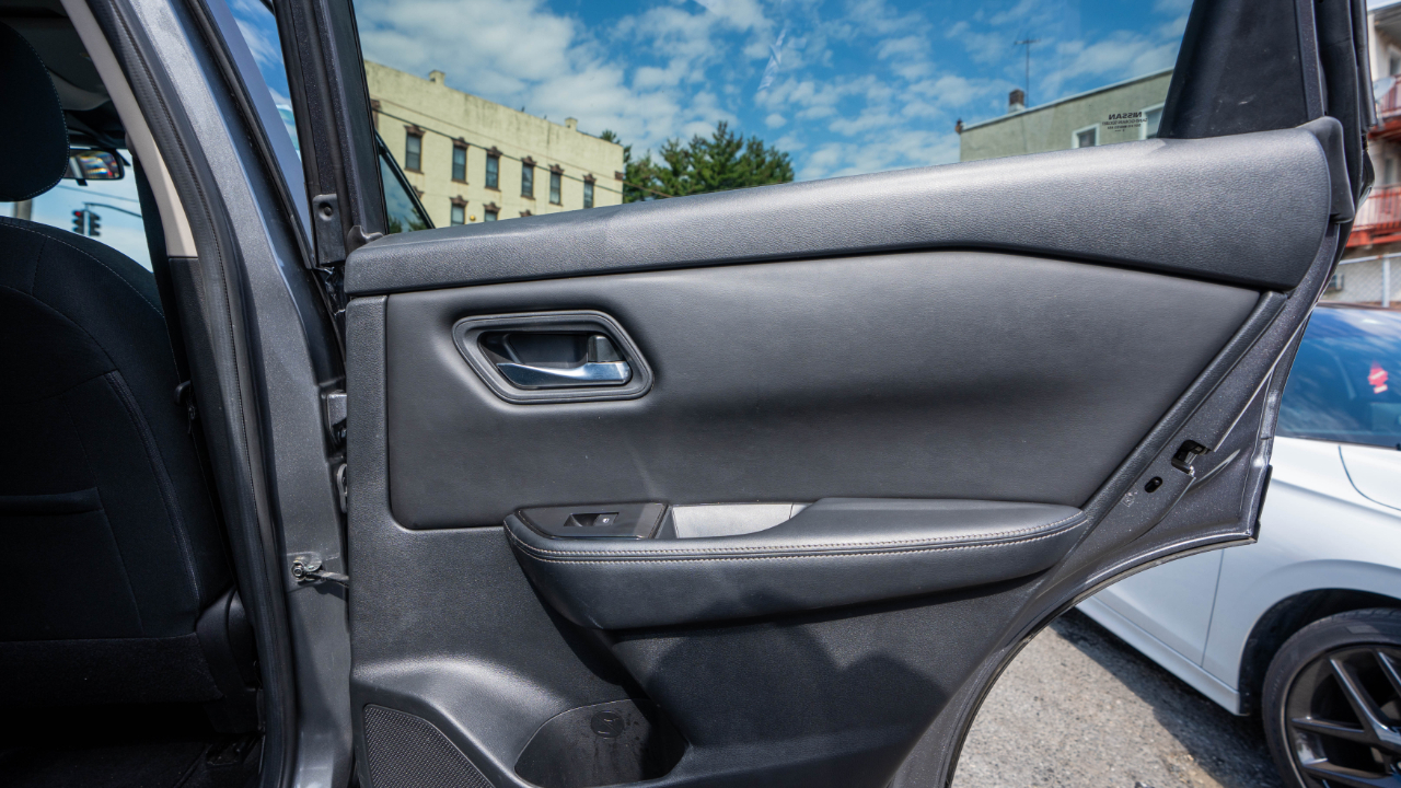 Nissan Rogue FWD SV 2024