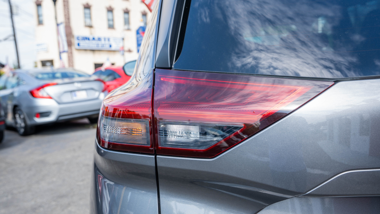 Nissan Rogue FWD SV 2024