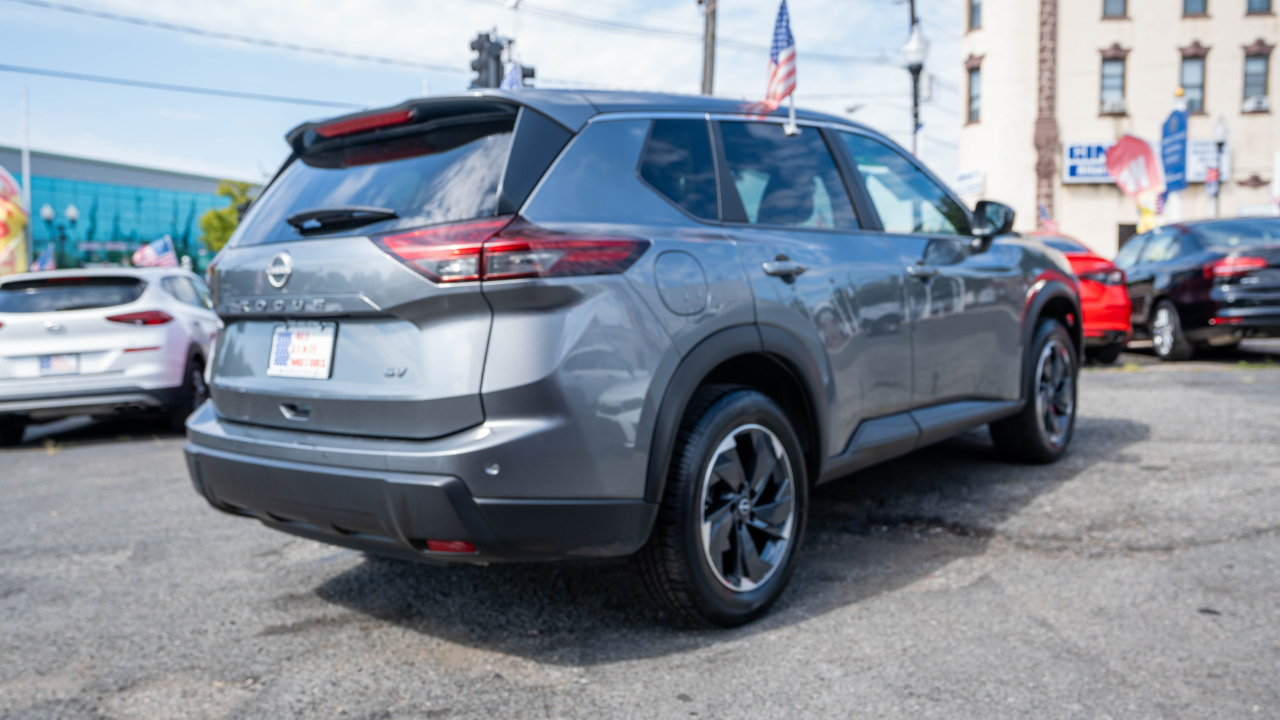 Nissan Rogue FWD SV 2024