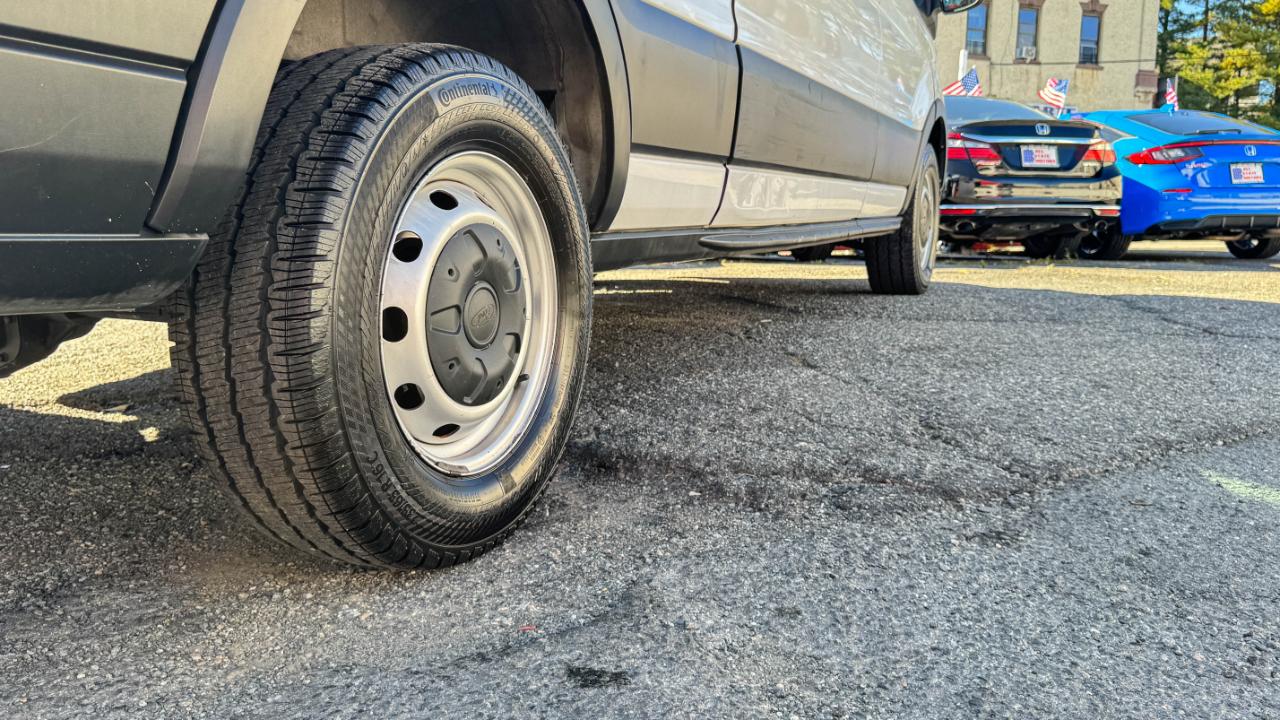 Ford Transit Cargo Van T-350 148" Med Rf 9500 GVWR RWD 2020