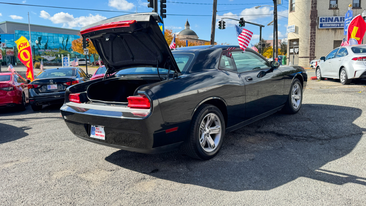 Dodge Challenger 2dr Cpe SE 2010