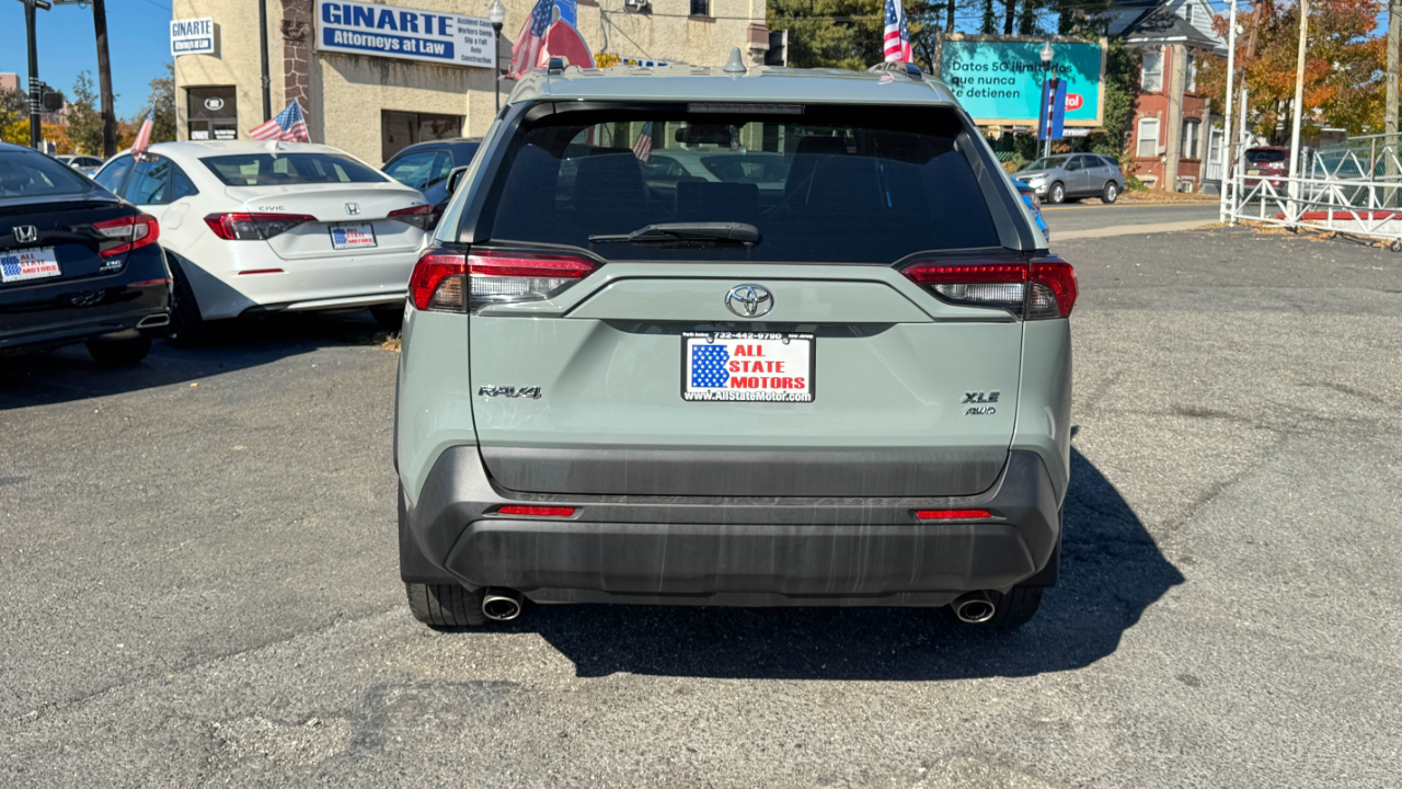 Toyota RAV4 XLE Premium AWD (Natl) 2021