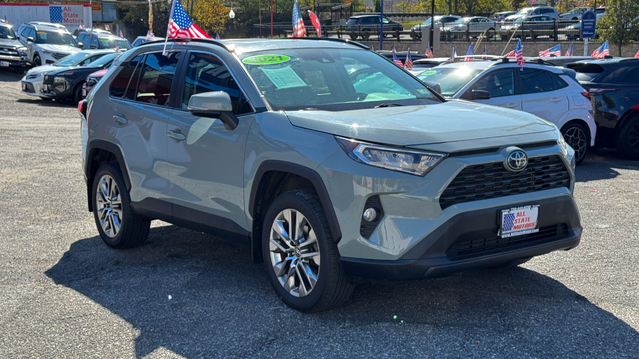 Toyota RAV4 XLE Premium AWD (Natl) 2021