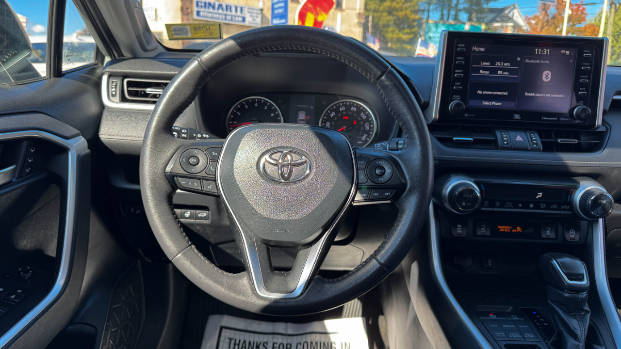 Toyota RAV4 XLE Premium AWD (Natl) 2021