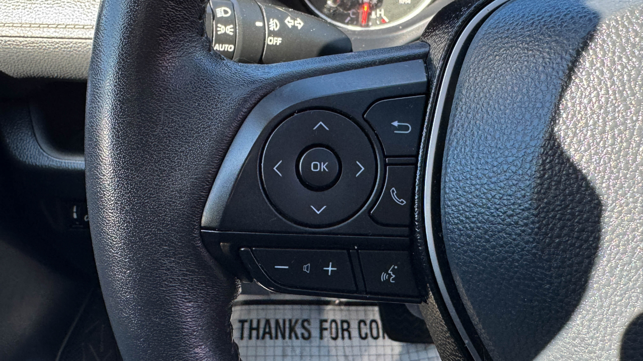Toyota RAV4 XLE Premium AWD (Natl) 2021
