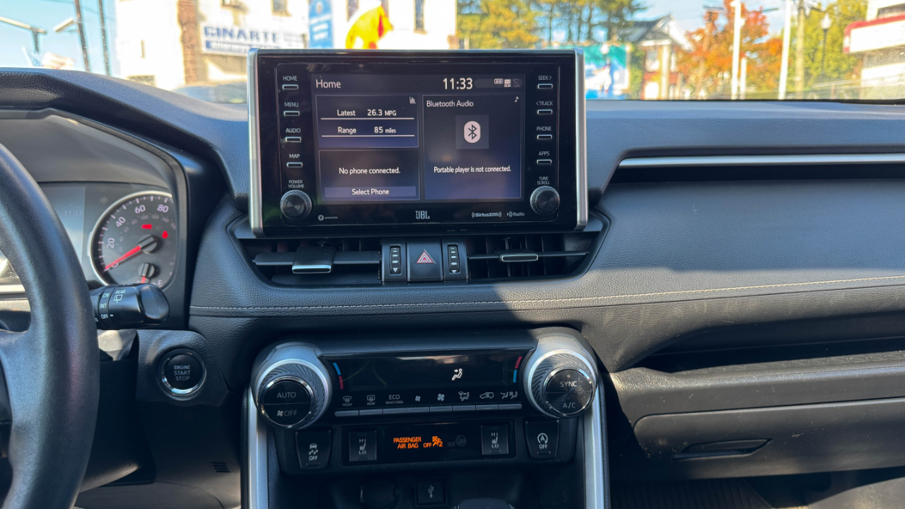 Toyota RAV4 XLE Premium AWD (Natl) 2021
