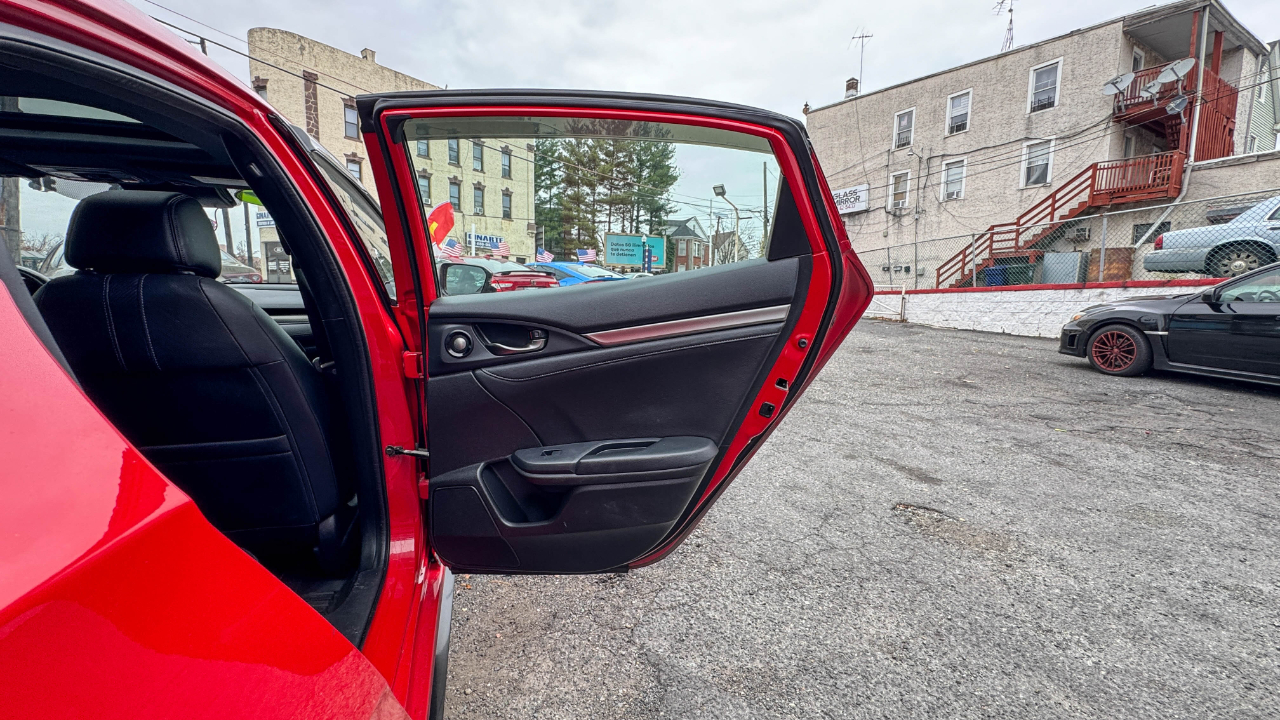 Honda Civic Hatchback Sport Touring CVT 2017