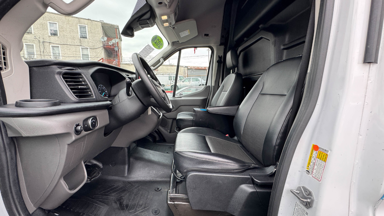 Ford Transit Cargo Van T-350 HD 148" EL Hi Rf 10360 GVWR DRW RWD 2022