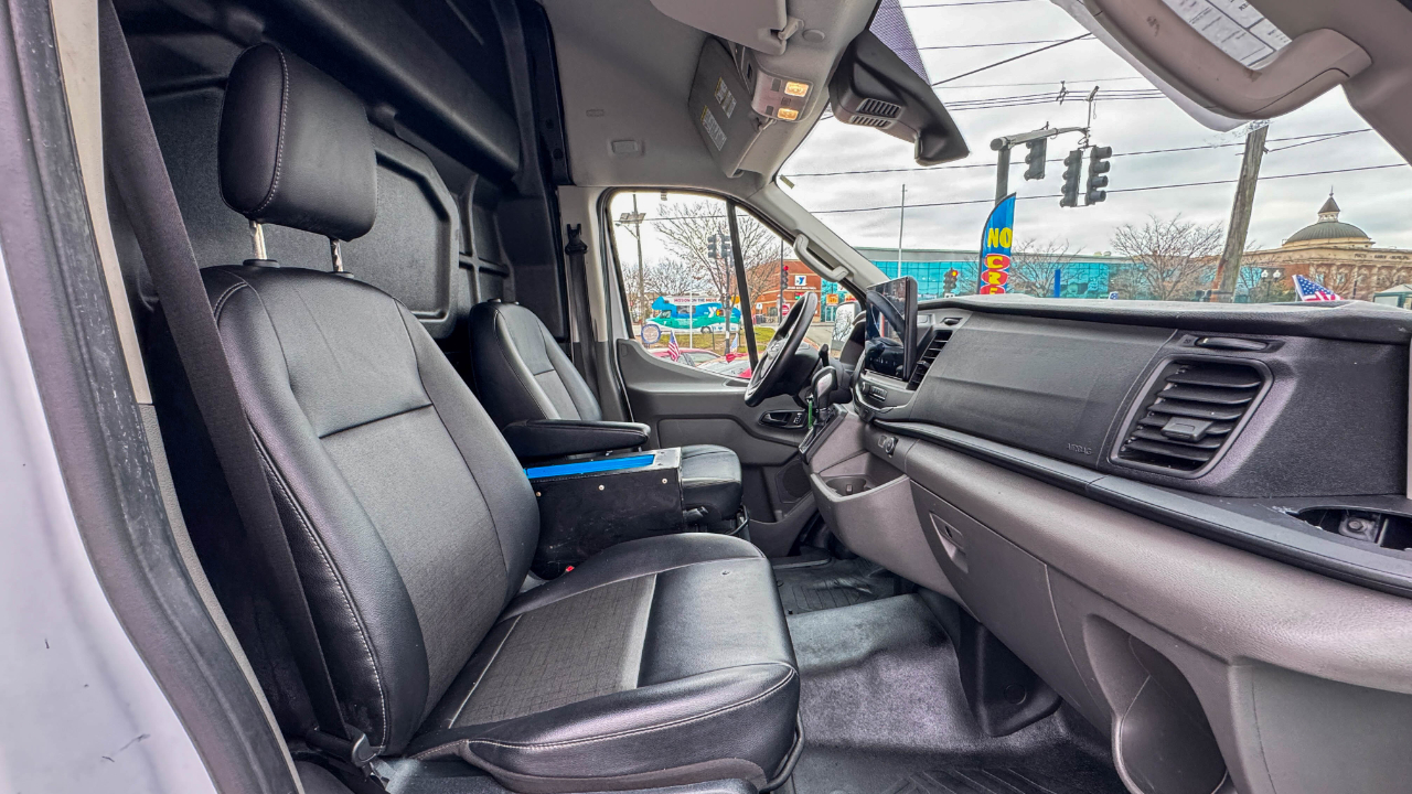 Ford Transit Cargo Van T-350 HD 148" EL Hi Rf 10360 GVWR DRW RWD 2022