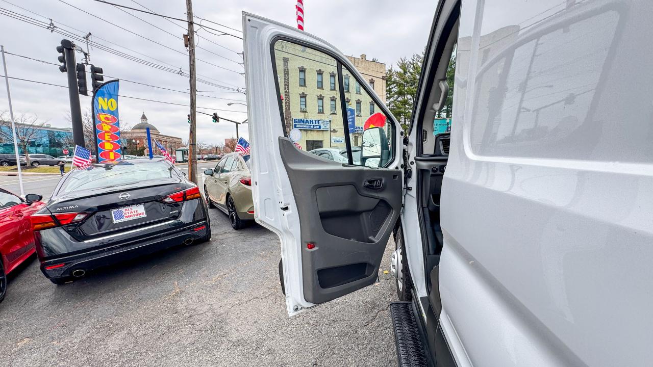 Ford Transit Cargo Van T-350 HD 148" EL Hi Rf 10360 GVWR DRW RWD 2022