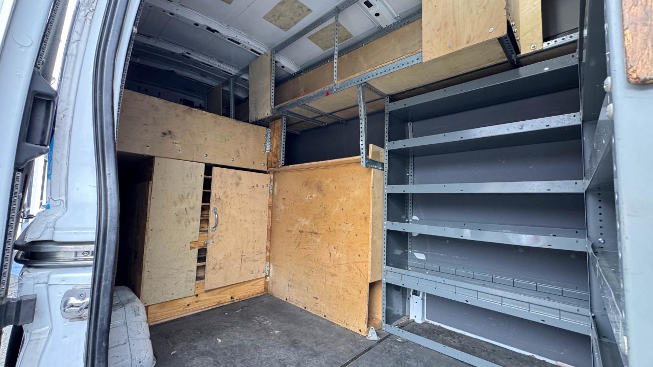 Ford Transit Cargo Van T-350 HD 148" EL Hi Rf 10360 GVWR DRW RWD 2022