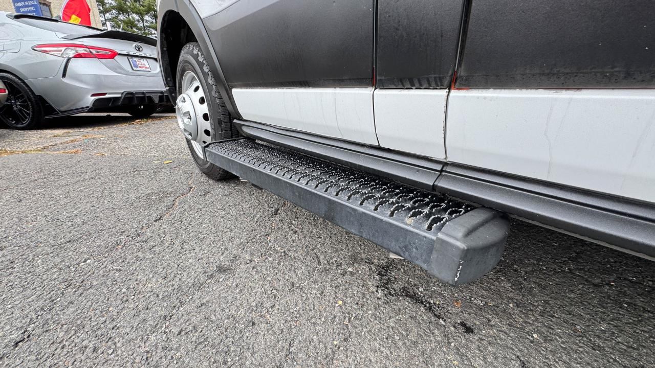 Ford Transit Cargo Van T-350 HD 148" EL Hi Rf 10360 GVWR DRW RWD 2022