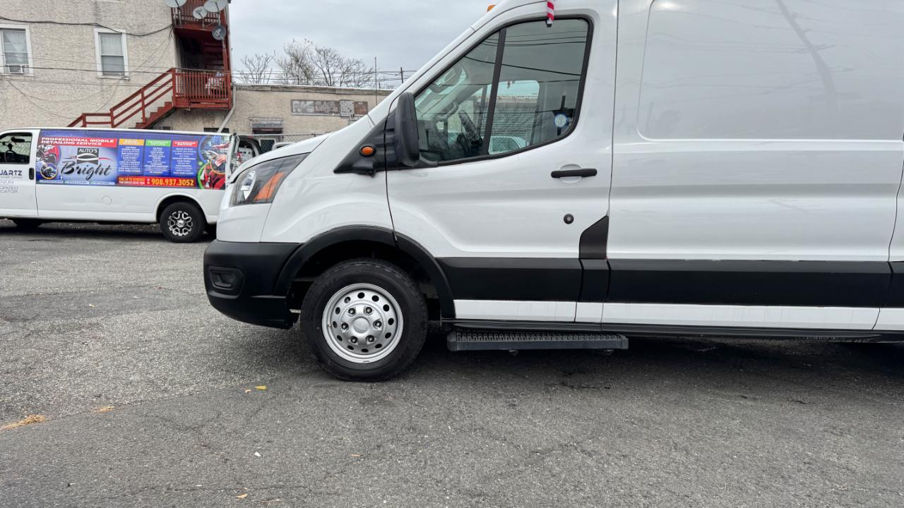 Ford Transit Cargo Van T-350 HD 148" EL Hi Rf 10360 GVWR DRW RWD 2022