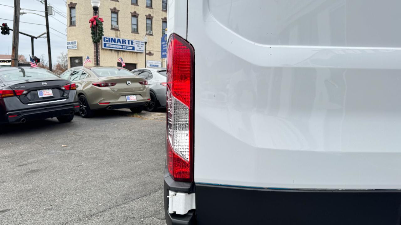 Ford Transit Cargo Van T-350 HD 148" EL Hi Rf 10360 GVWR DRW RWD 2022