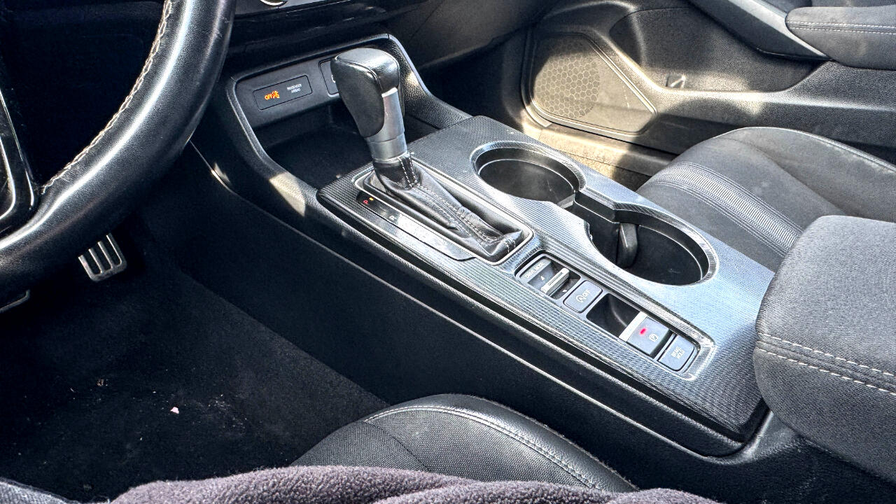 Honda Civic Sedan Sport CVT 2024