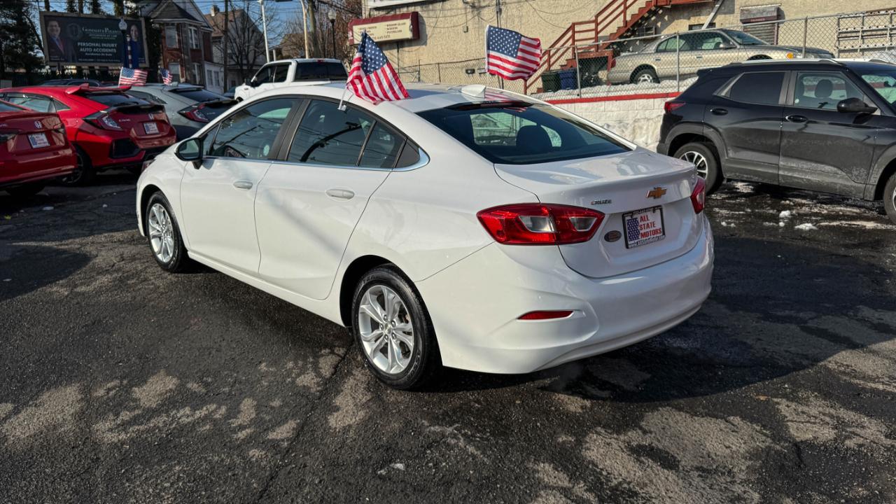 Chevrolet Cruze 4dr Sdn LT 2019