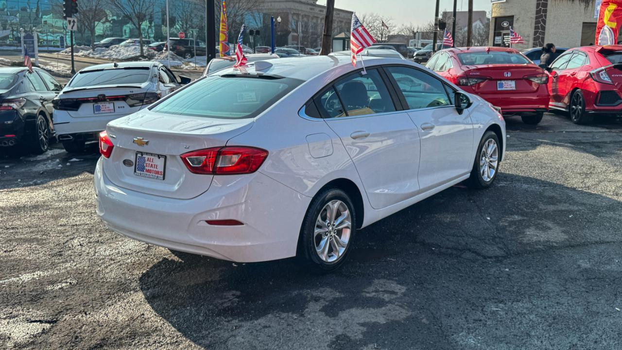 Chevrolet Cruze 4dr Sdn LT 2019