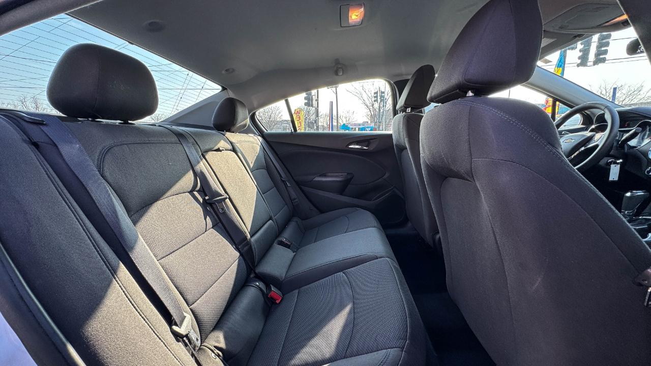 Chevrolet Cruze 4dr Sdn LT 2019