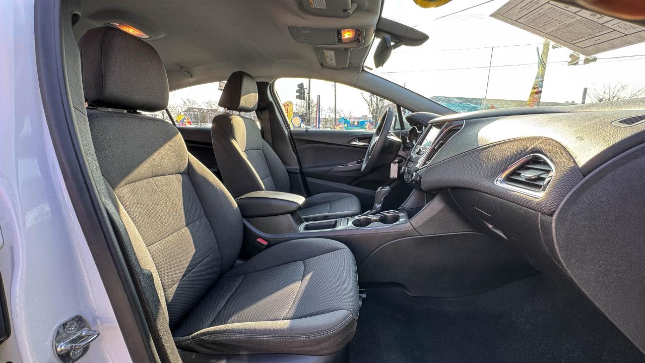 Chevrolet Cruze 4dr Sdn LT 2019