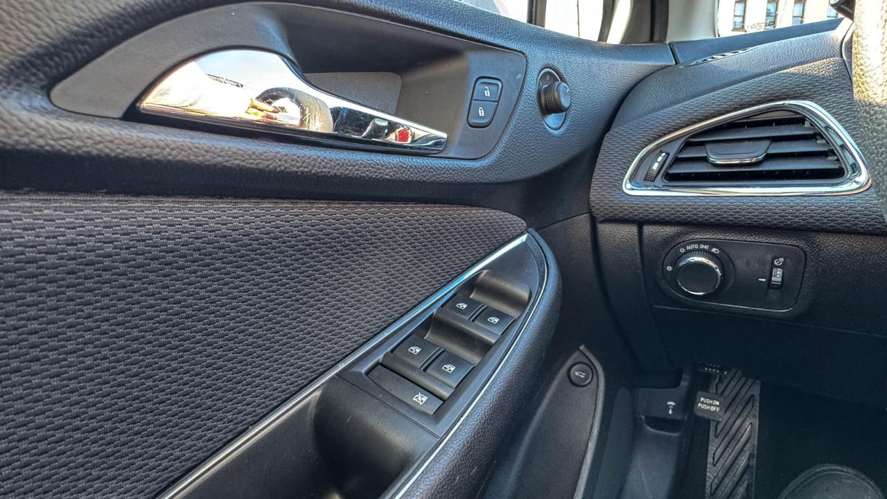 Chevrolet Cruze 4dr Sdn LT 2019