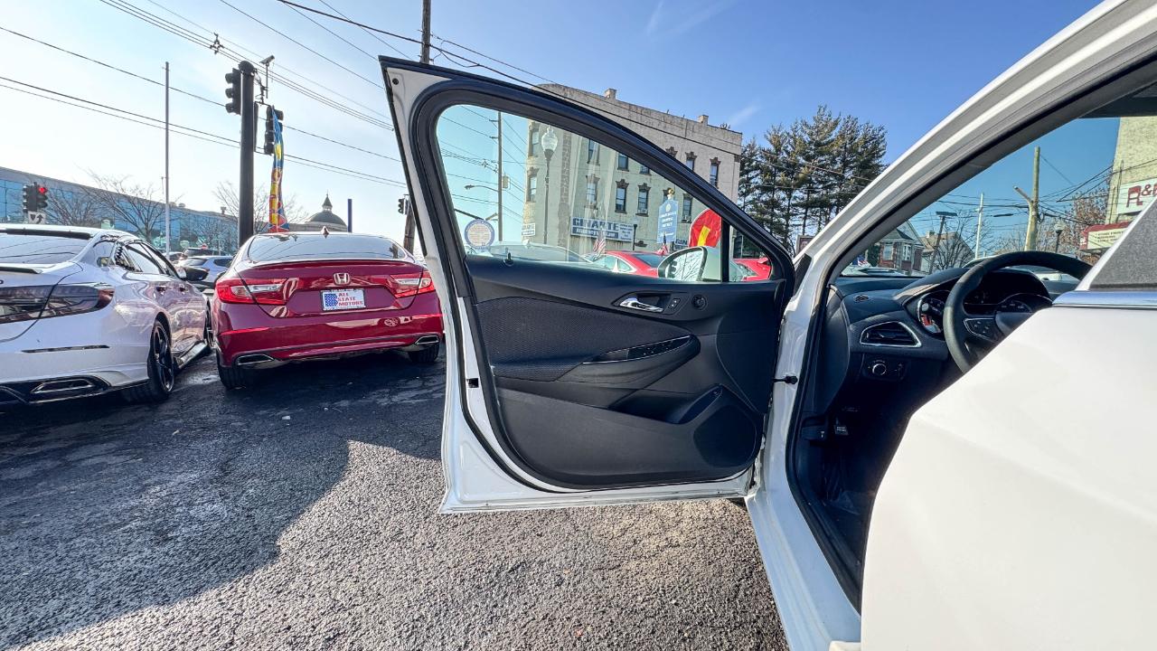 Chevrolet Cruze 4dr Sdn LT 2019