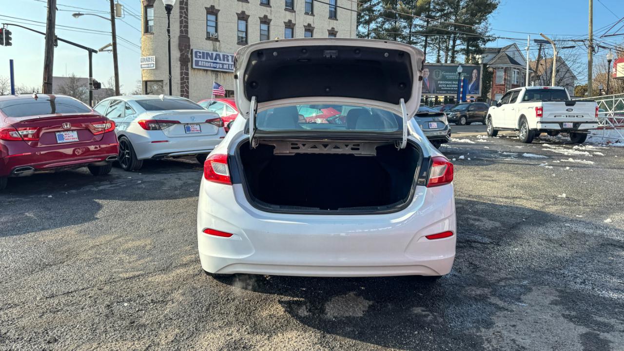 Chevrolet Cruze 4dr Sdn LT 2019