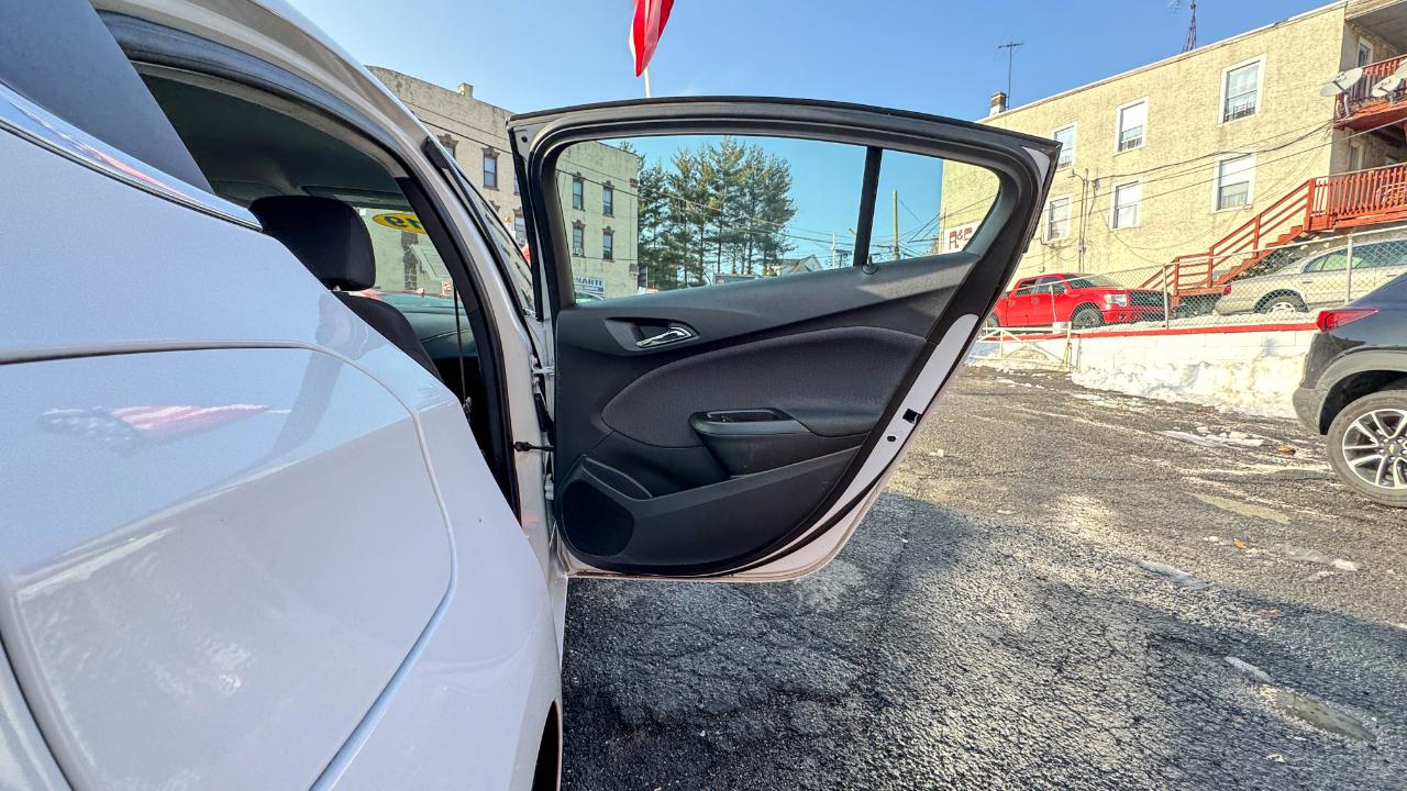 Chevrolet Cruze 4dr Sdn LT 2019