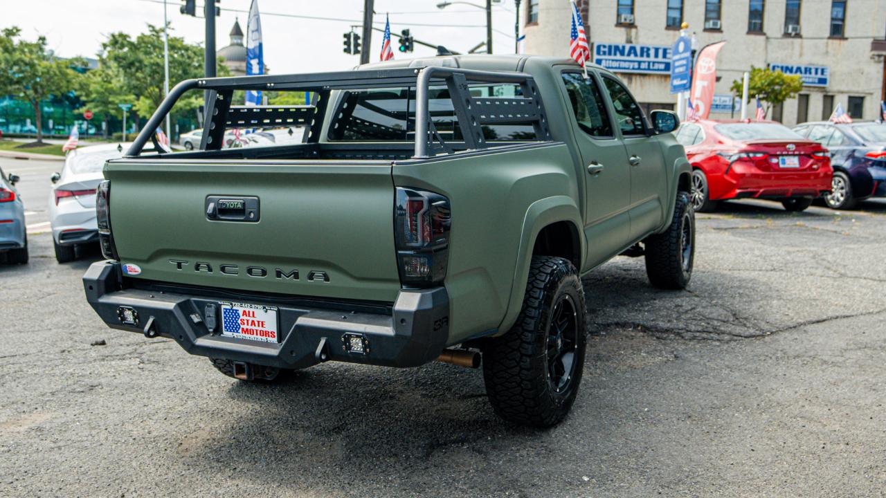 Toyota Tacoma TRD Off Road Double Cab 5' Bed V6 4x4 AT (Natl) 2017
