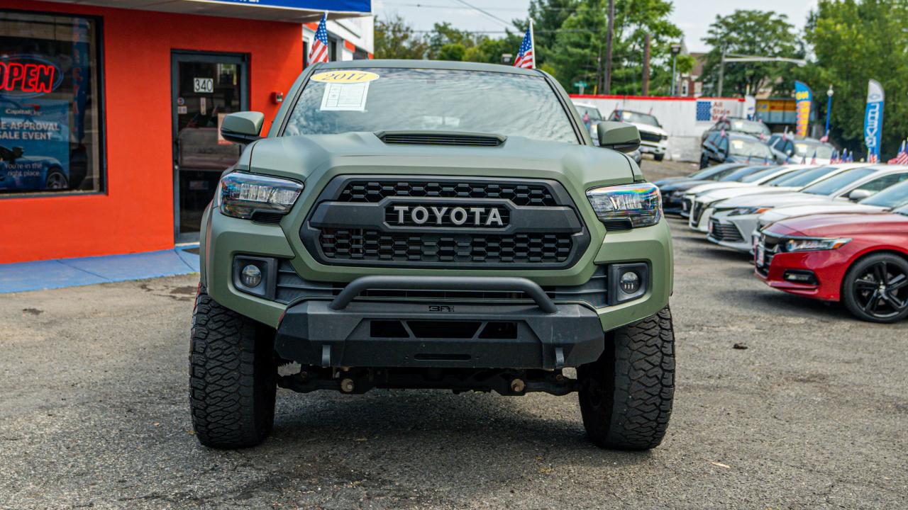 Toyota Tacoma TRD Off Road Double Cab 5' Bed V6 4x4 AT (Natl) 2017