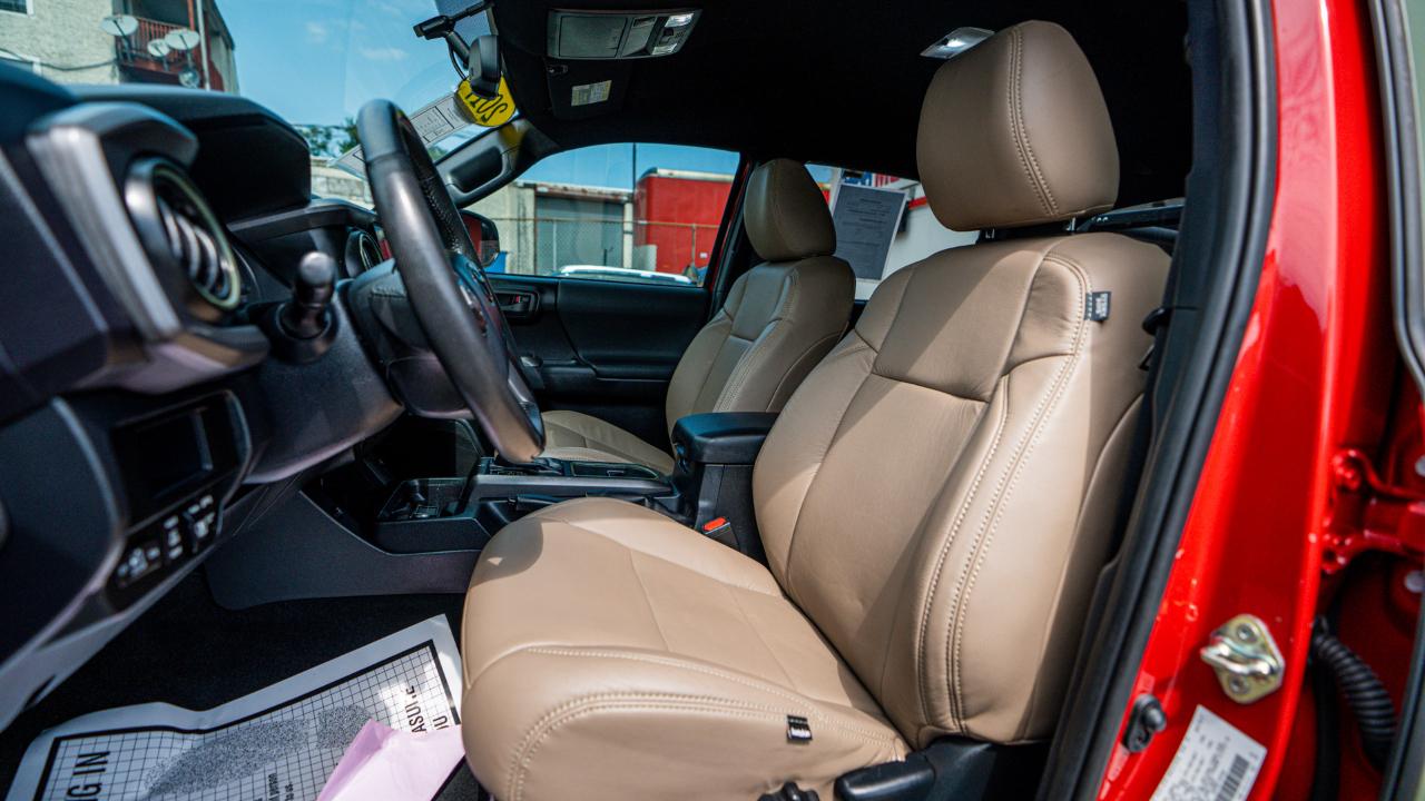 Toyota Tacoma TRD Off Road Double Cab 5' Bed V6 4x4 AT (Natl) 2017