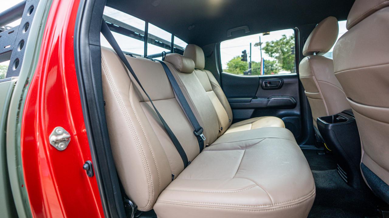 Toyota Tacoma TRD Off Road Double Cab 5' Bed V6 4x4 AT (Natl) 2017