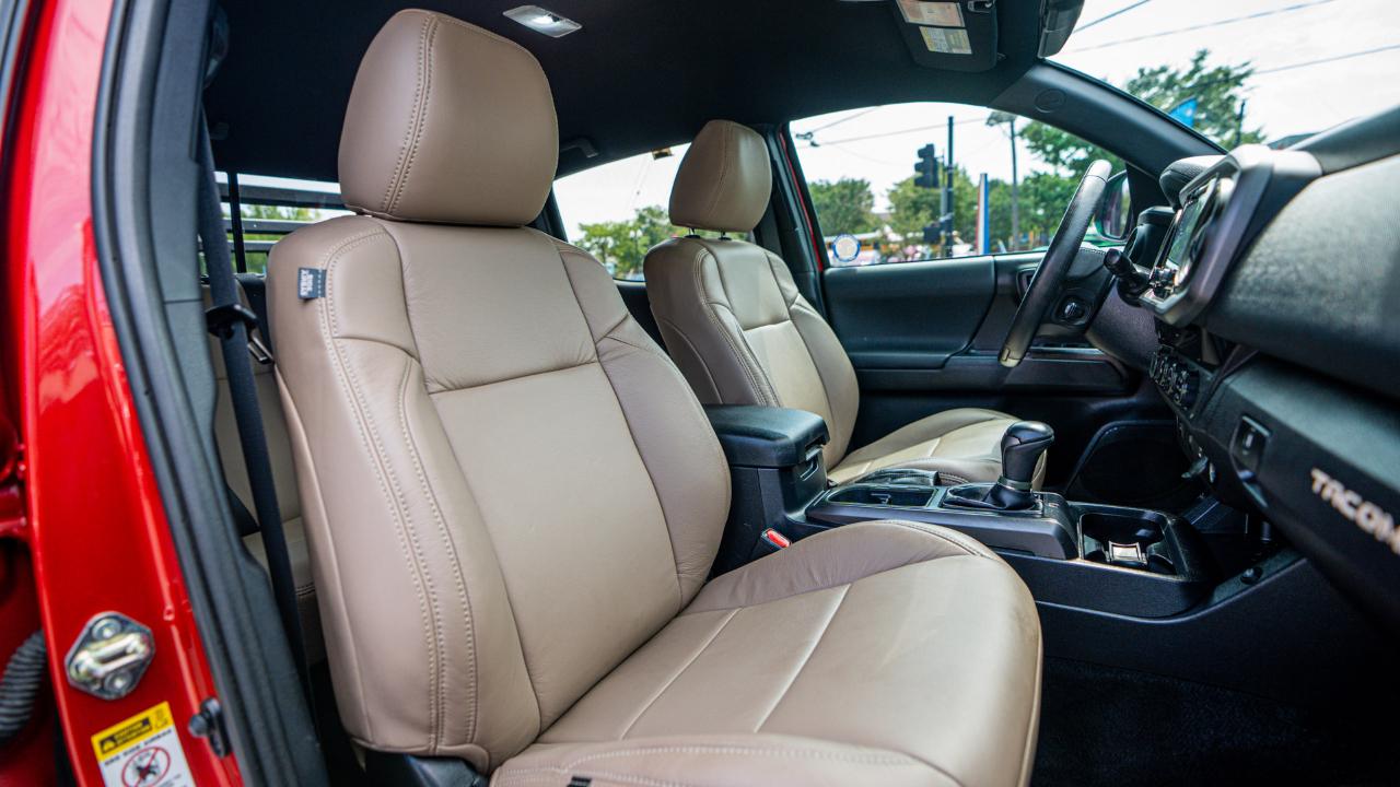 Toyota Tacoma TRD Off Road Double Cab 5' Bed V6 4x4 AT (Natl) 2017