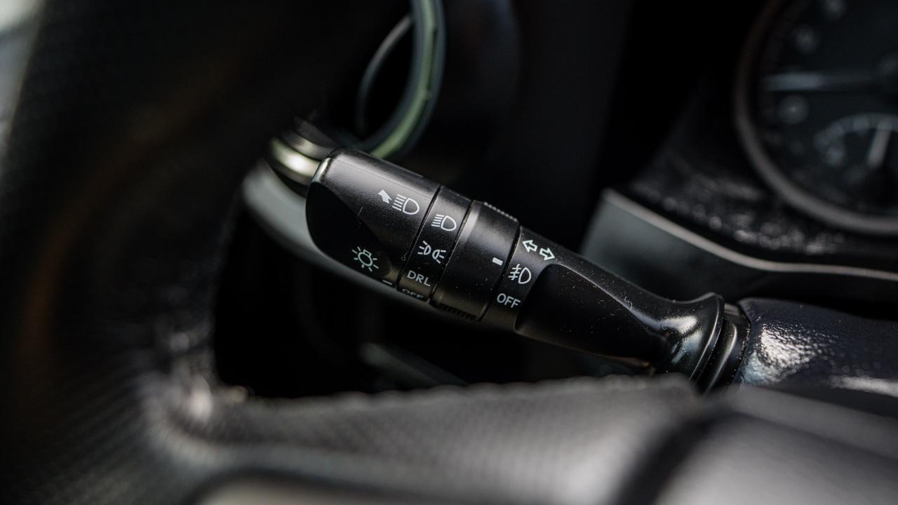 Toyota Tacoma TRD Off Road Double Cab 5' Bed V6 4x4 AT (Natl) 2017