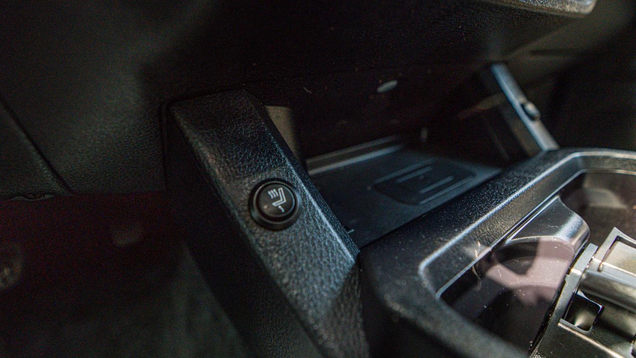 Toyota Tacoma TRD Off Road Double Cab 5' Bed V6 4x4 AT (Natl) 2017