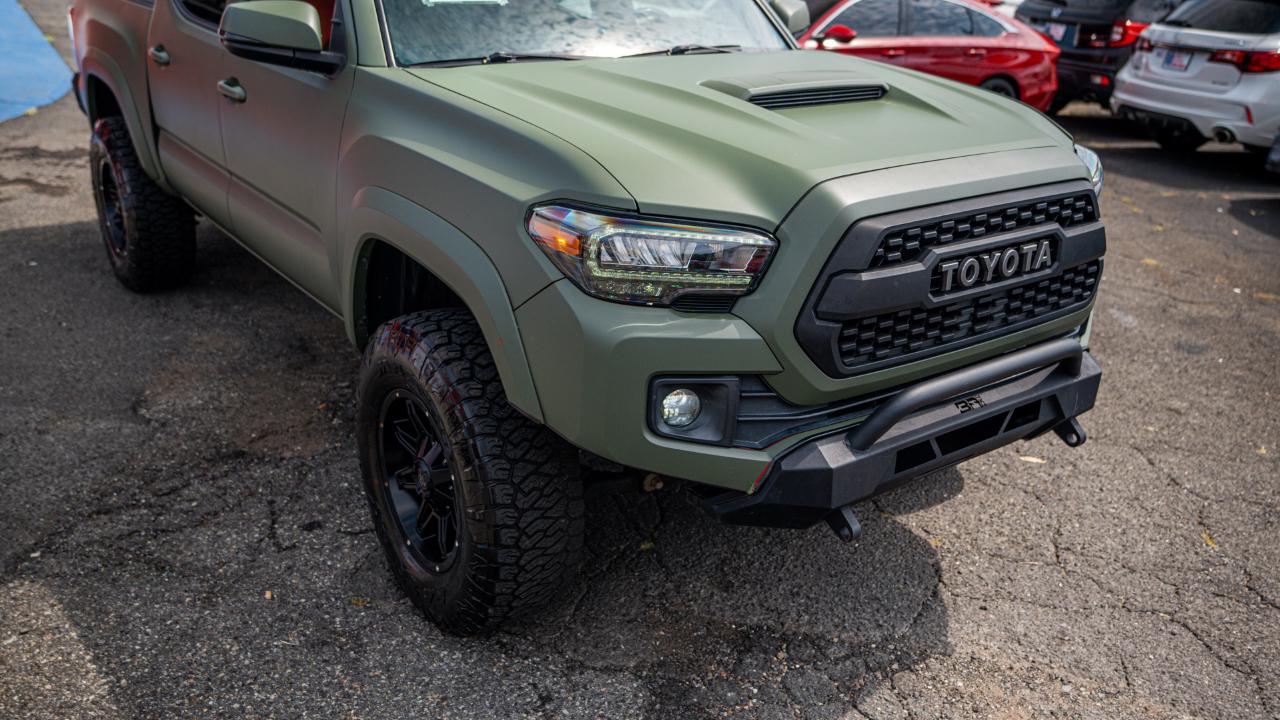 Toyota Tacoma TRD Off Road Double Cab 5' Bed V6 4x4 AT (Natl) 2017