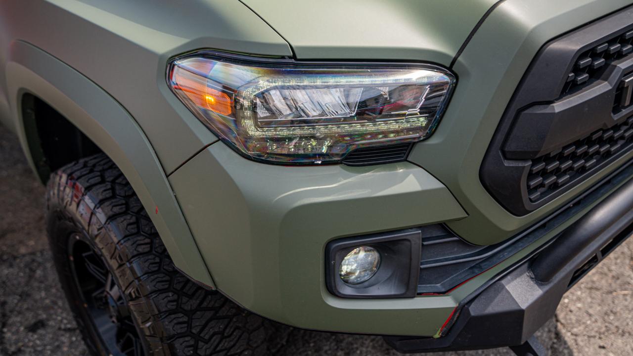 Toyota Tacoma TRD Off Road Double Cab 5' Bed V6 4x4 AT (Natl) 2017