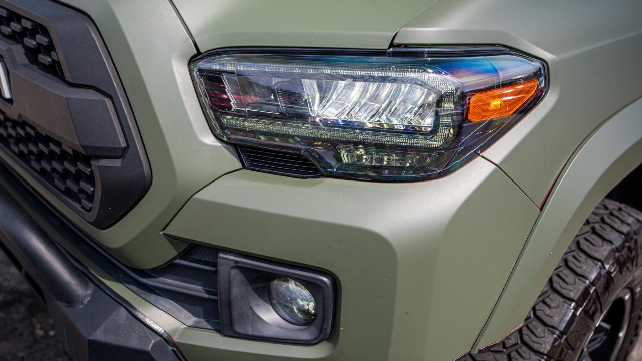 Toyota Tacoma TRD Off Road Double Cab 5' Bed V6 4x4 AT (Natl) 2017