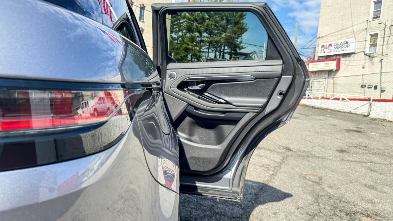 Land Rover Range Rover Evoque S AWD 2023